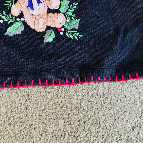 Victoria Jones Woman Sz 3x Black Cardigan Vest with Embroidered Holiday Design - Picture 11 of 11